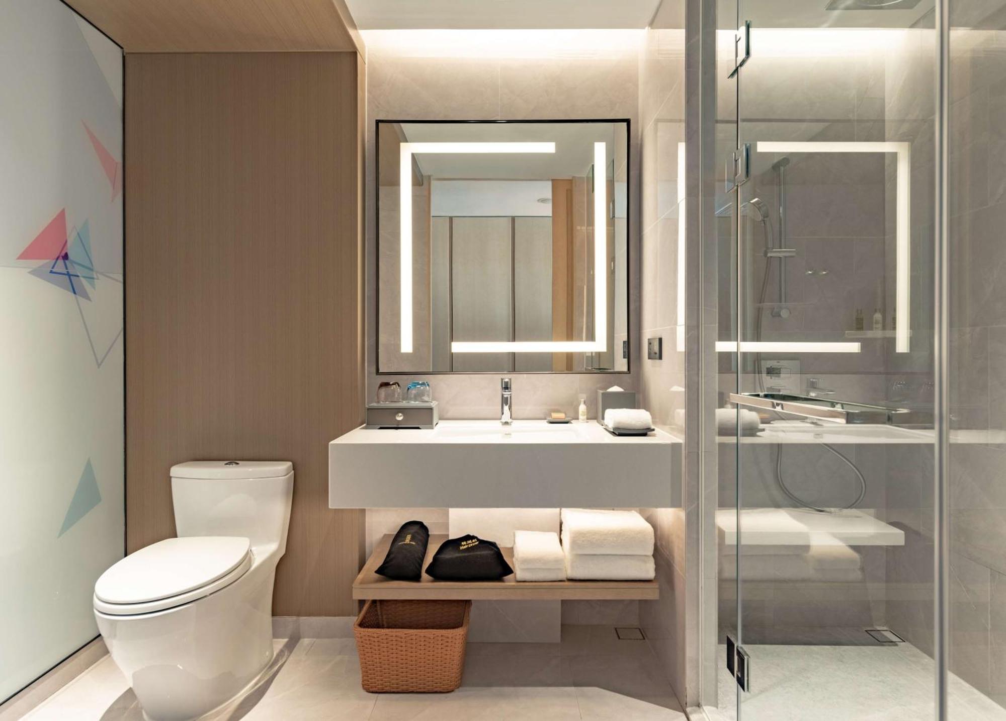 Hilton Garden Inn Shenzhen World Exhibition & Convention Center Esterno foto