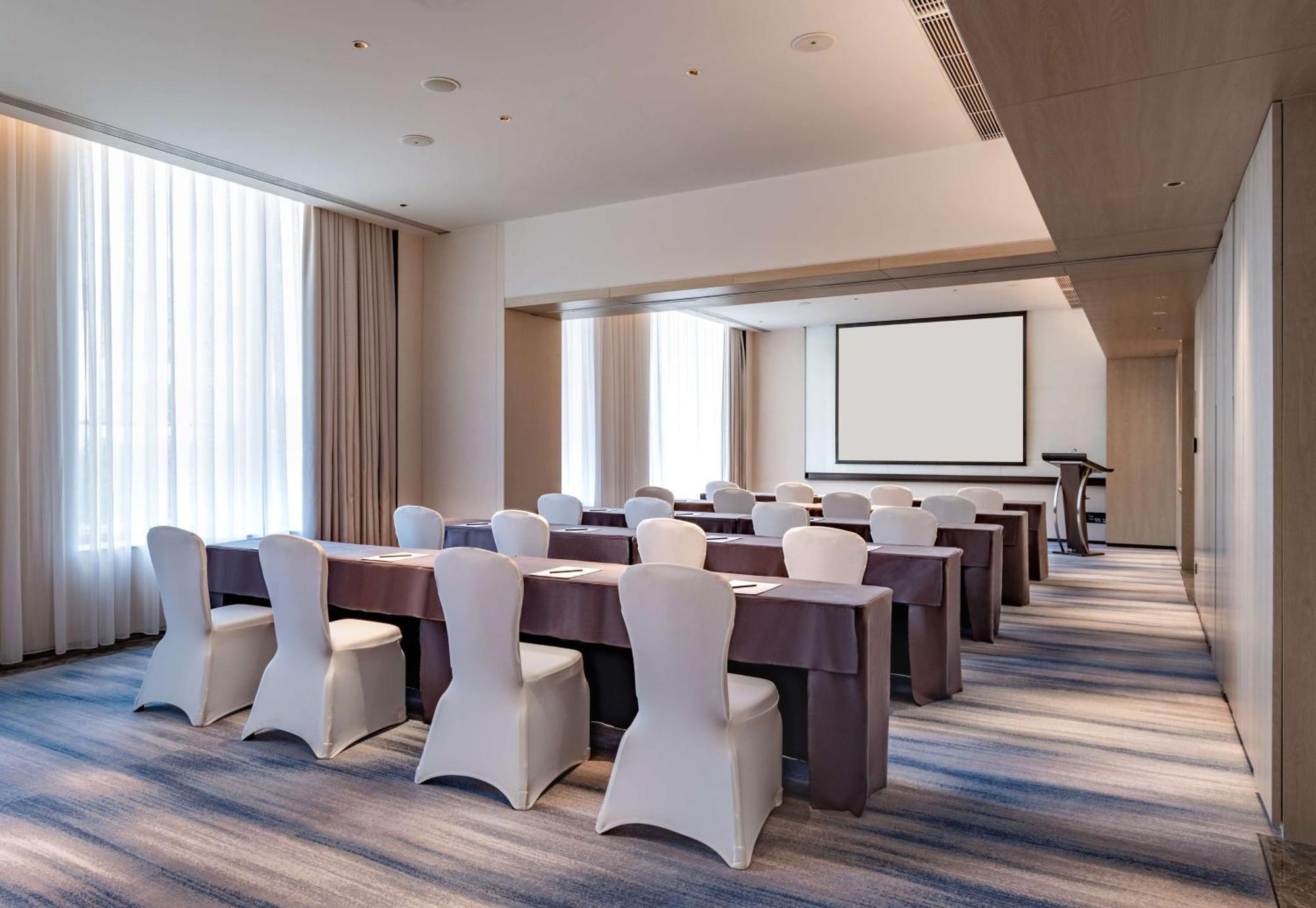 Hilton Garden Inn Shenzhen World Exhibition & Convention Center Esterno foto